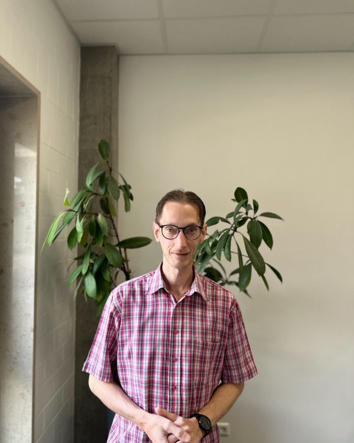 Stefan Mielczarek im Büro in Ahlen
