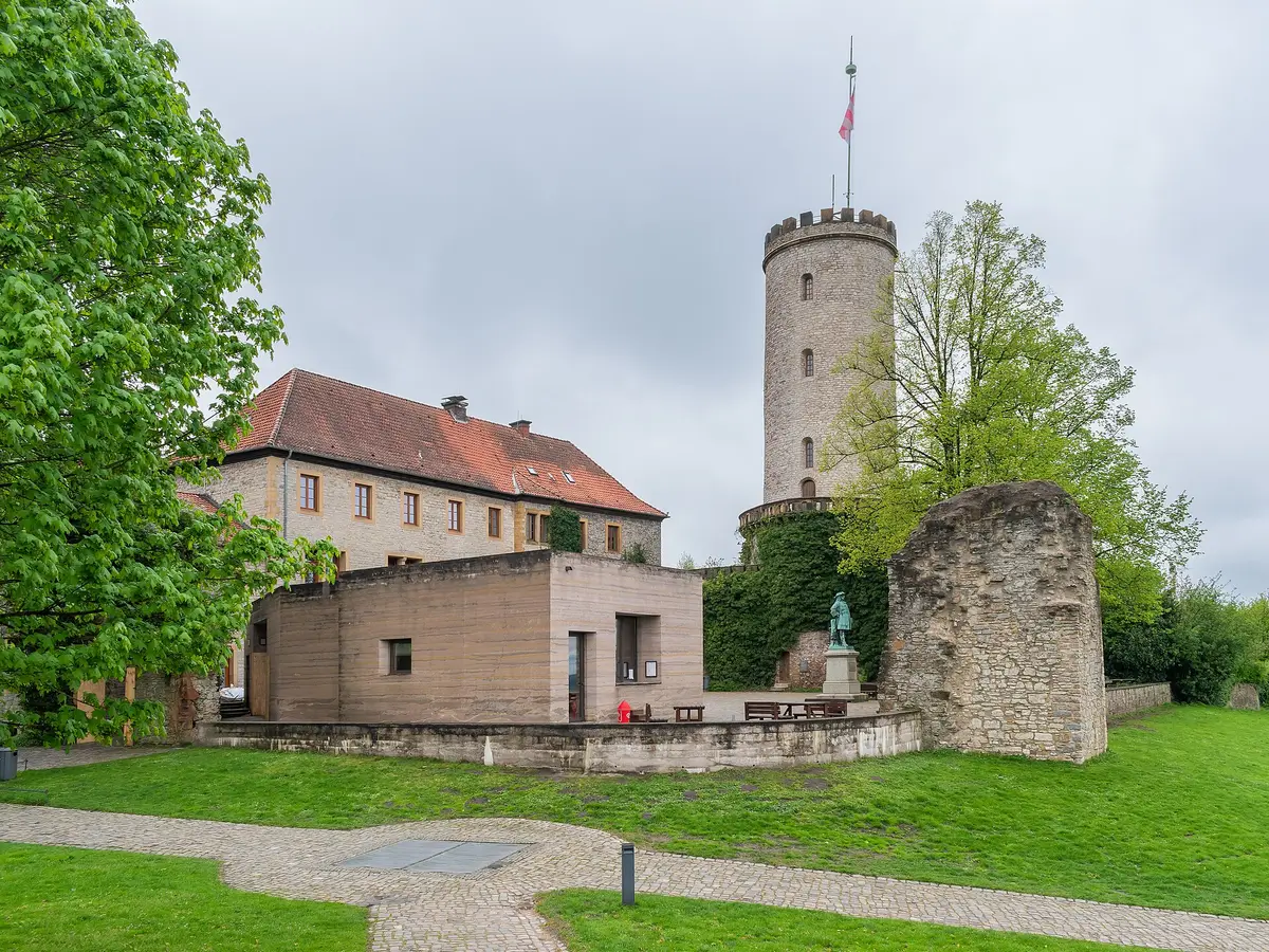Die Sparrenburg oberhalb der Bielefelder Altstadt